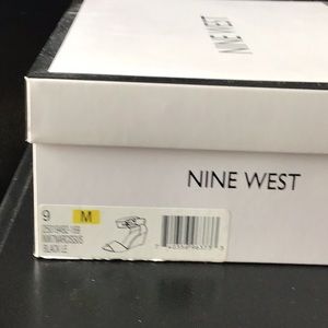 Nine West black leather ankle strap sandals. Never been worn.